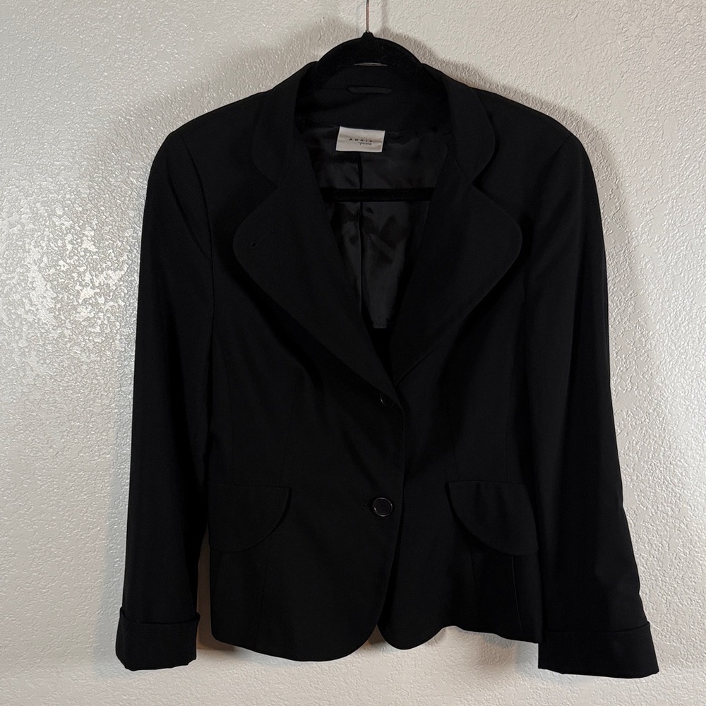Akris Punto Black Wool 2 Button Cuffed Career Wear Blazer Size 12